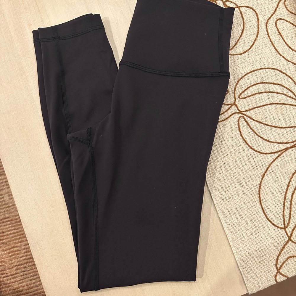 lululemon Wonder Train leggings (sz 6)